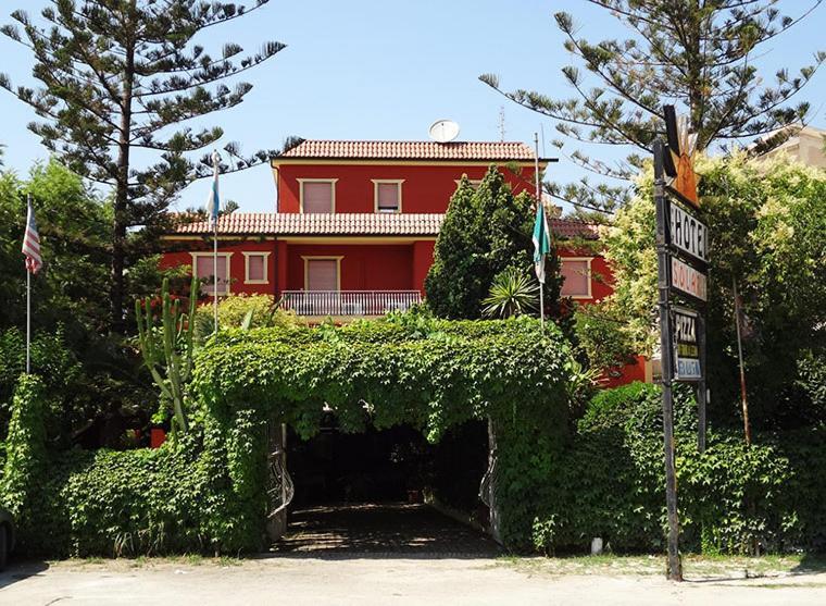 Hotel Ristorante Solari บรีอาติโก ภายนอก รูปภาพ